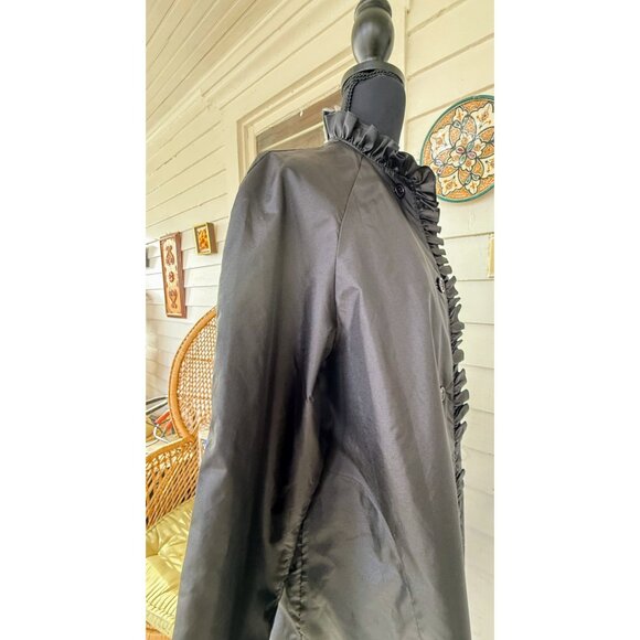 Vintage 70's The Totes Nylon Rain Coat Black Ruffled Collar Sleeves Gothic Size - Picture 9 of 16